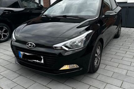 Hyundai i20 46.737 km 10.400 &euro; Herne 44625