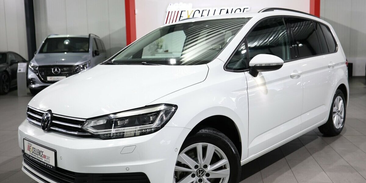 VW Touran 2.0 TDI DSG IQ Comfortline / 7-SITZE, LED 66.000 km 27.991 &euro; Hamm 59077