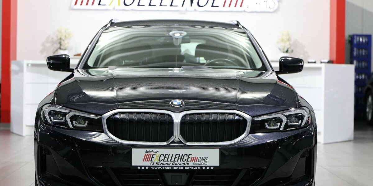BMW 318d Touring SPORT FACE-LIFT CURVED+NAVI+KAMERA 69.000 km 25.777 &euro; Hamm 59077