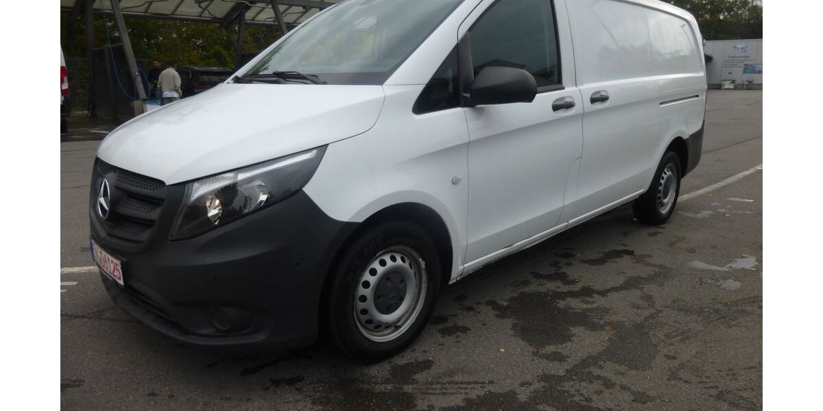 Mercedes-Benz Vito 195.000 km 8.644 &euro; Witten 58453