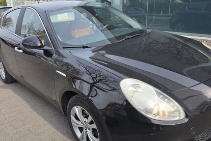 Alfa Romeo Giulietta 184.000 km 3.550 &euro; dortmund 44369