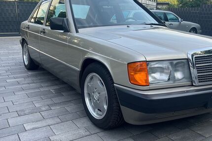 Mercedes-Benz 190 49.300 km 19.999 &euro; Hagen 58093