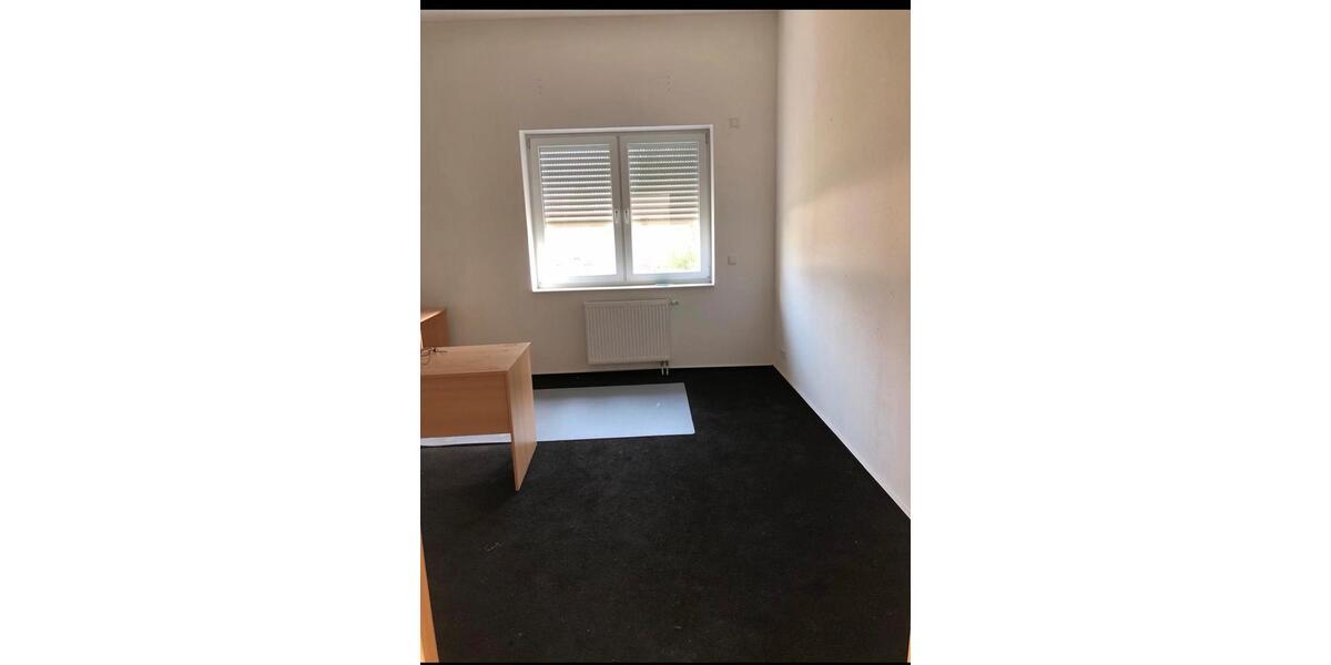 Reihenhaus Holzwickede - 5 Zimmer, 200 m&sup2;, 1.500&euro; | Angebot:25352181