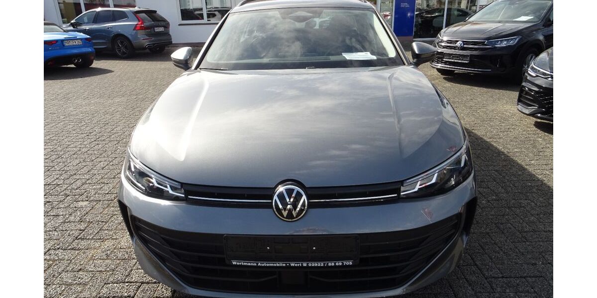 VW Passat Variant 28.888 km 28.990 &euro; Werl 59457