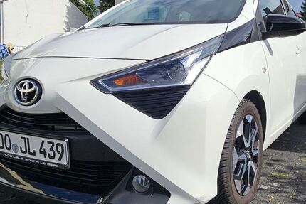Toyota Aygo (X) 85.000 km 8.899 &euro; Bergkamen 59192