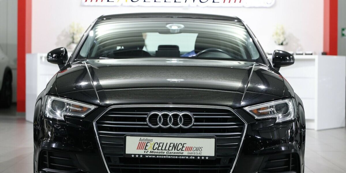 Audi A3 LIMOUSINE 1.4 TFSI BUSINESS / VIRTUAL-COCKPIT 119.000 km 16.333 &euro; Hamm 59077