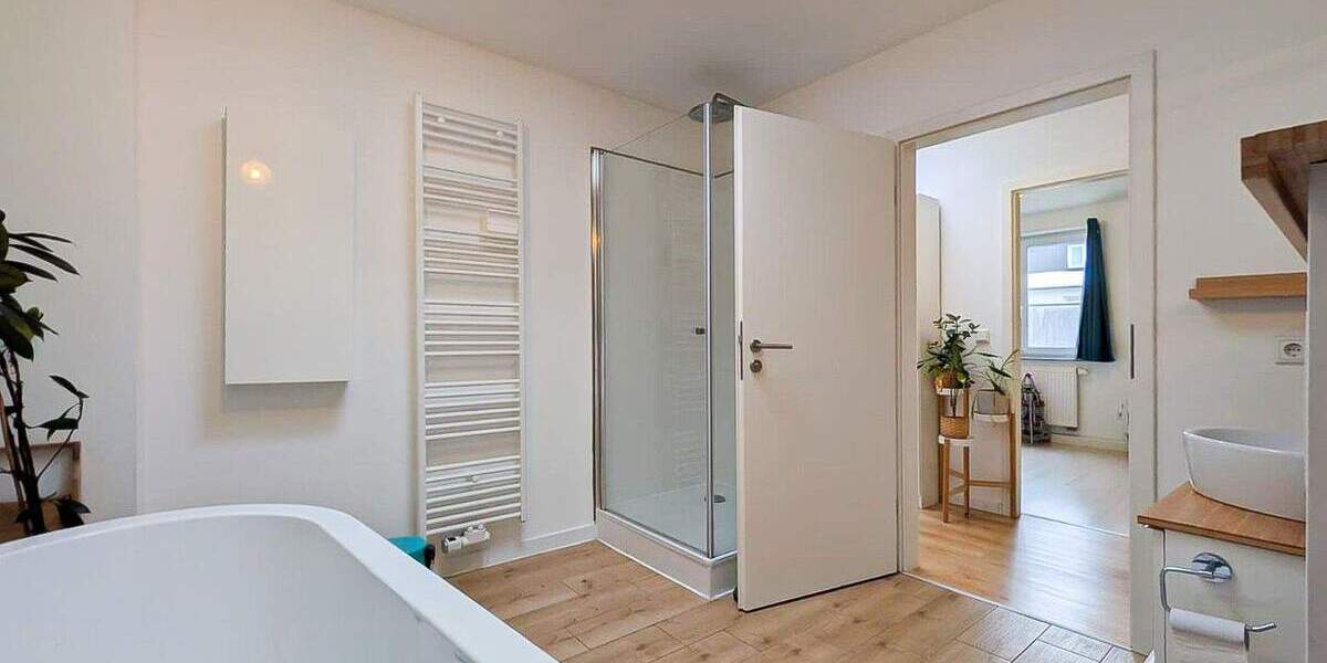 Etagenwohnung Bochum Gerthe - 7 Zimmer, 172 m&sup2;, 400.000&euro; | Angebot:25815148