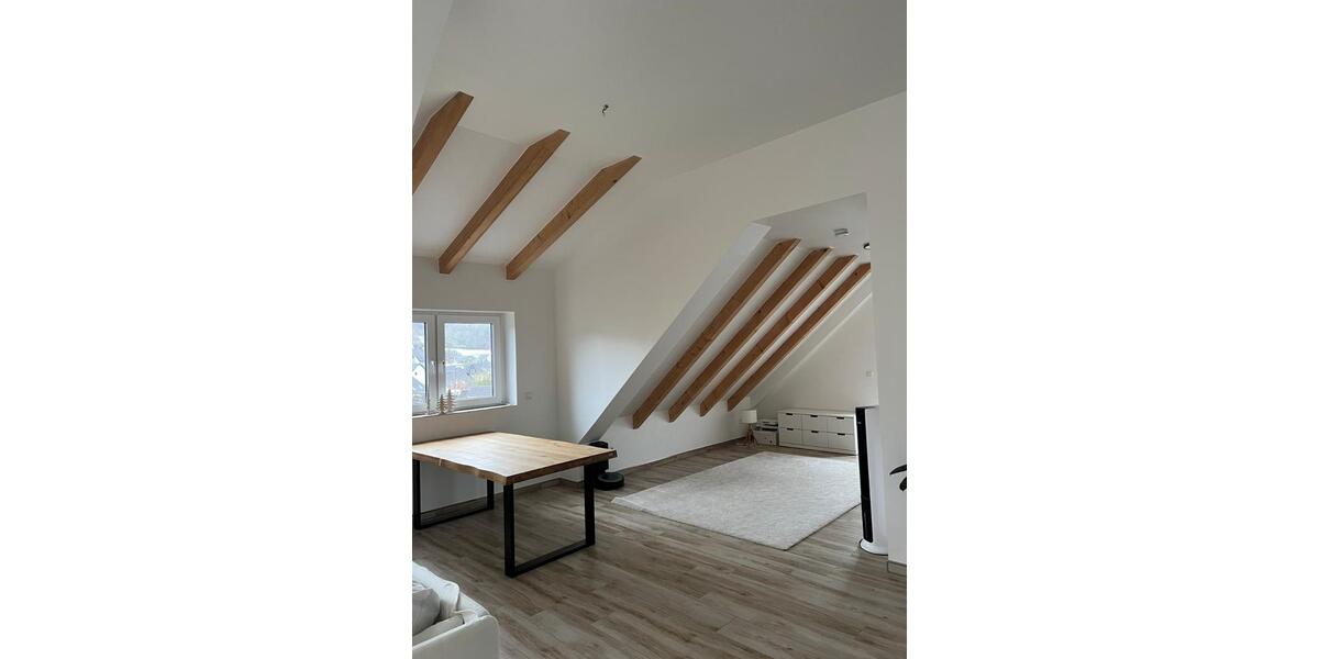 Dachgeschoßwohnung Iserlohn Letmathe - 2 Zimmer, 80 m&sup2;, 850&euro; | Angebot:24811479