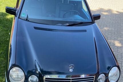Mercedes-Benz E 320 180.000 km 12.500 &euro; Olfen 59399