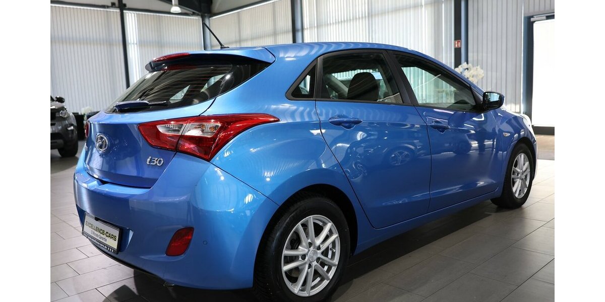 Hyundai i30 1.6 T-GDI STYLE / AUTOMATIK / NAVI+KAMERA 78.000 km 13.331 &euro; Hamm 59077