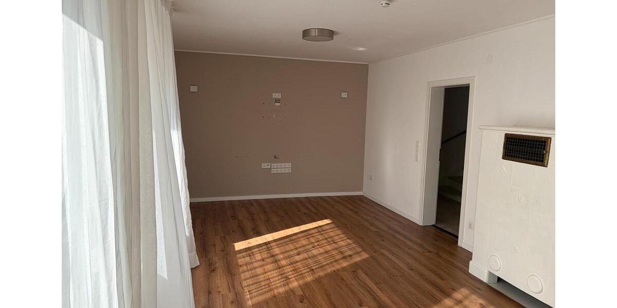 Reihenhaus Menden (Sauerland) - 4 Zimmer, 114 m&sup2;, 280.000&euro; | Angebot:26168500