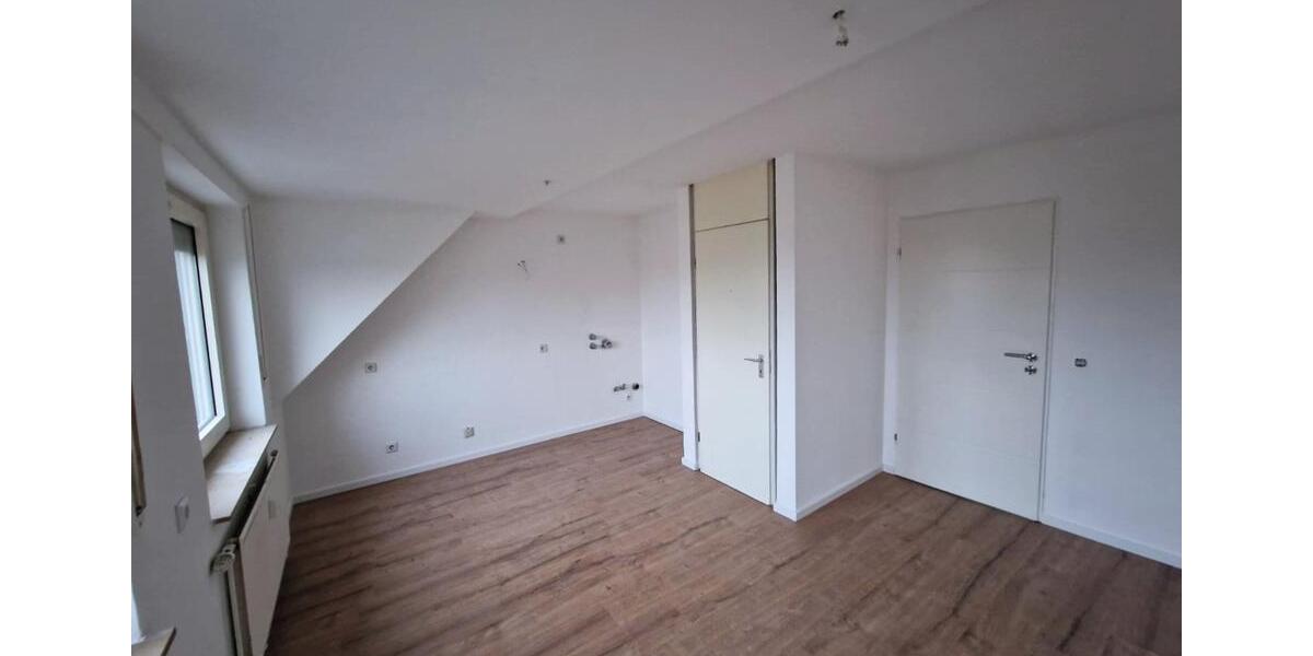 Dachgeschoßwohnung Oer-Erkenschwick Erkenschwick - 3 Zimmer, 95 m&sup2;, 800&euro; | Angebot:25635947