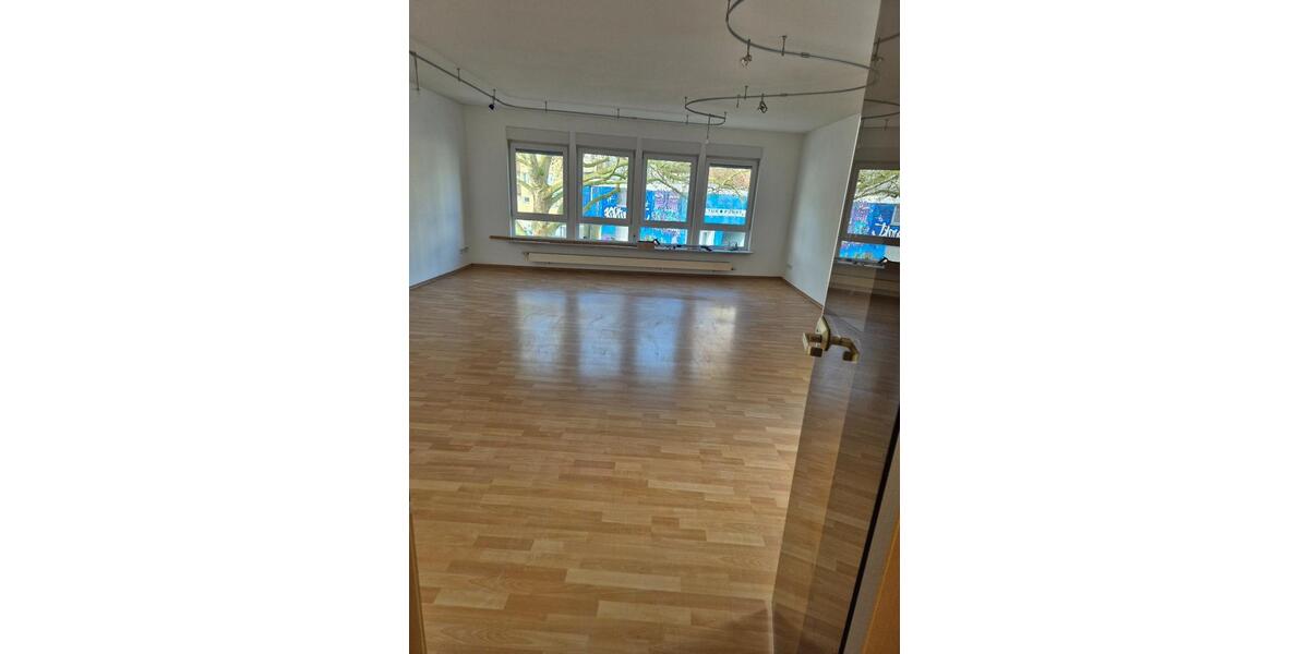 Etagenwohnung Schwerte - 3 Zimmer, 90 m&sup2;, 550&euro; | Angebot:25900247