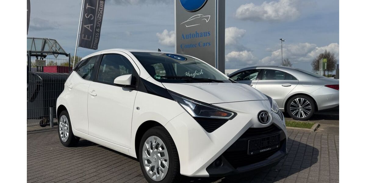 Toyota Aygo (X) 80.690 km 9.999 &euro; Werl 59457