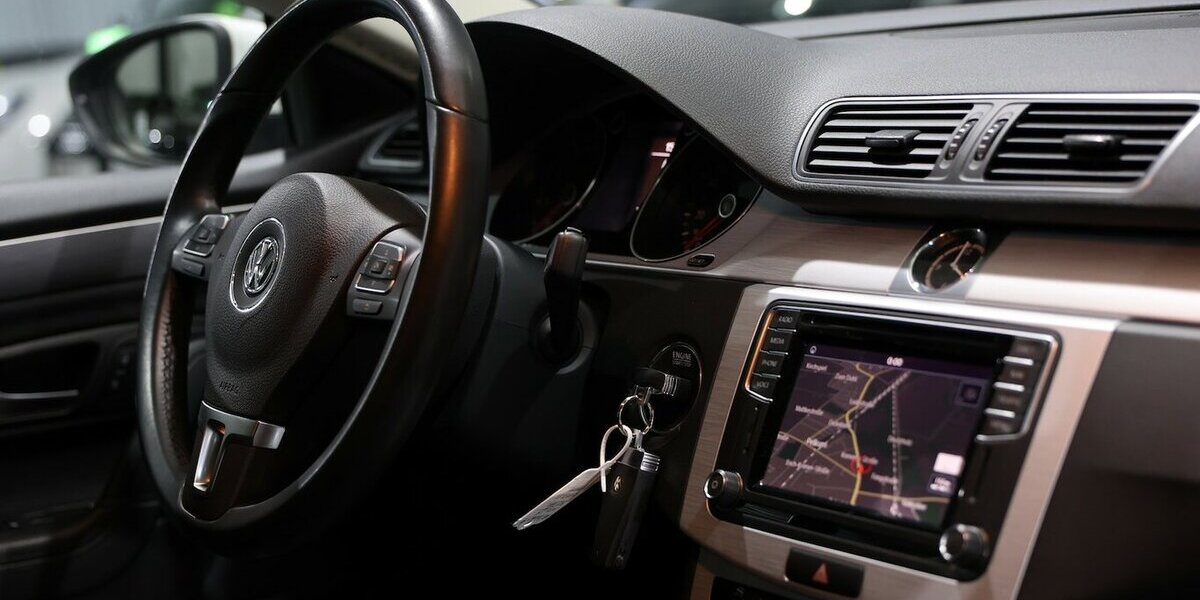 VW CC 1.4 TSI DSG SPORTLINE WHITE / XENON / NAVI+ 92.000 km 14.991 &euro; Hamm 59077