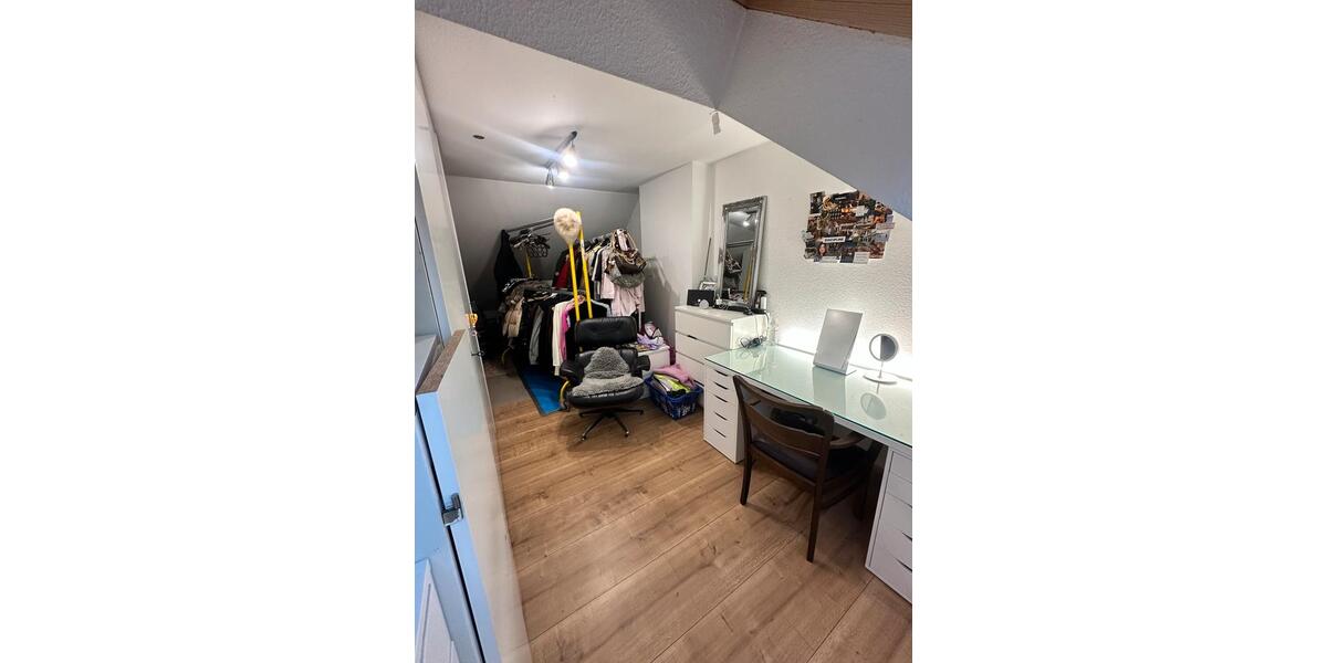 Etagenwohnung Dortmund Hombruch - 4 Zimmer, 85 m&sup2;, 330.000&euro; | Angebot:26126913