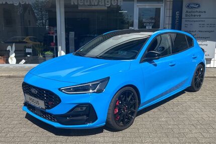 Ford Focus 2.100 km 39.970 &euro; Kamen 59174