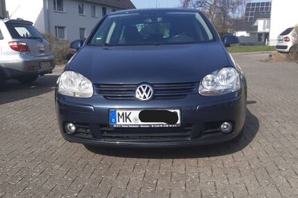 VW Golf 153.000 km 4.200 &euro; Menden 58708