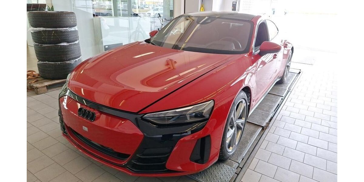 Audi e-tron GT 47.059 km 49.950 &euro; Hagen 58091