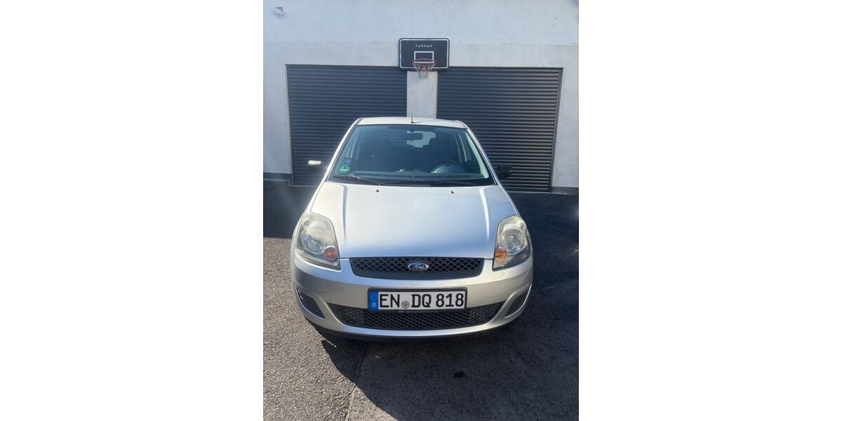 Ford Fiesta 92.182 km 2.500 &euro; Witten 58452
