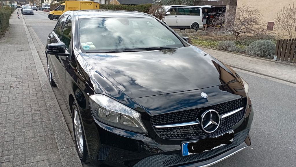 Mercedes-Benz A 180 105.000 km 13.900 &euro; Werl 59457