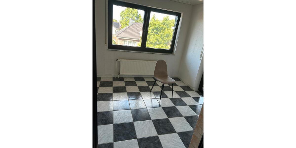 Etagenwohnung Kamen - 3.5 Zimmer, 106 m&sup2;, 1.000&euro; | Angebot:26022981