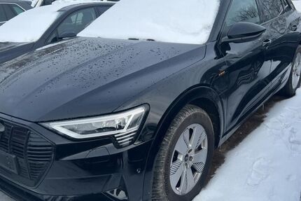 Audi e-tron 61.930 km 37.815 &euro; Hagen 58091