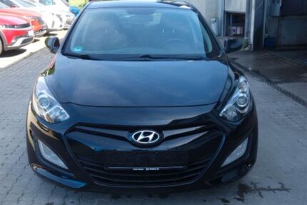 Hyundai i30 98.000 km 7.390 &euro; Dortmund 44145