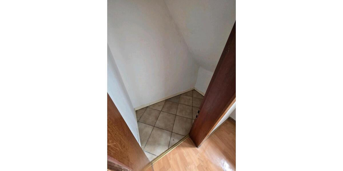 Dachgeschoßwohnung Hagen Hagen-Nord - 5 Zimmer, 107 m&sup2;, 720&euro; | Angebot:26700899