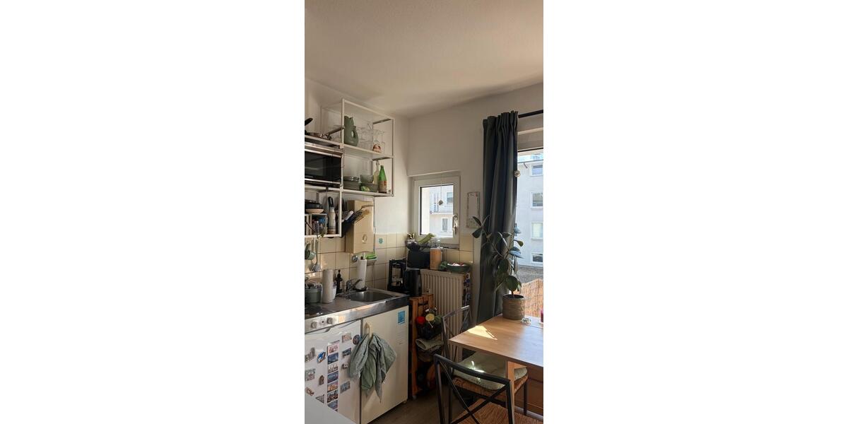 Etagenwohnung Bochum - 1 Zimmer, 24 m&sup2;, 387&euro; | Angebot:26042224