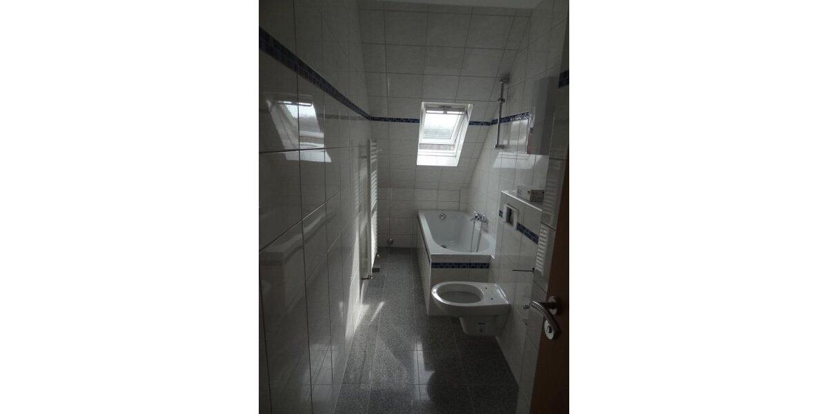 Dachgeschoßwohnung Recklinghausen - 2.5 Zimmer, 50 m&sup2;, 425&euro; | Angebot:26647322
