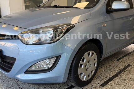 Hyundai i20 99.800 km 4.490 &euro; Recklinghausen 45657