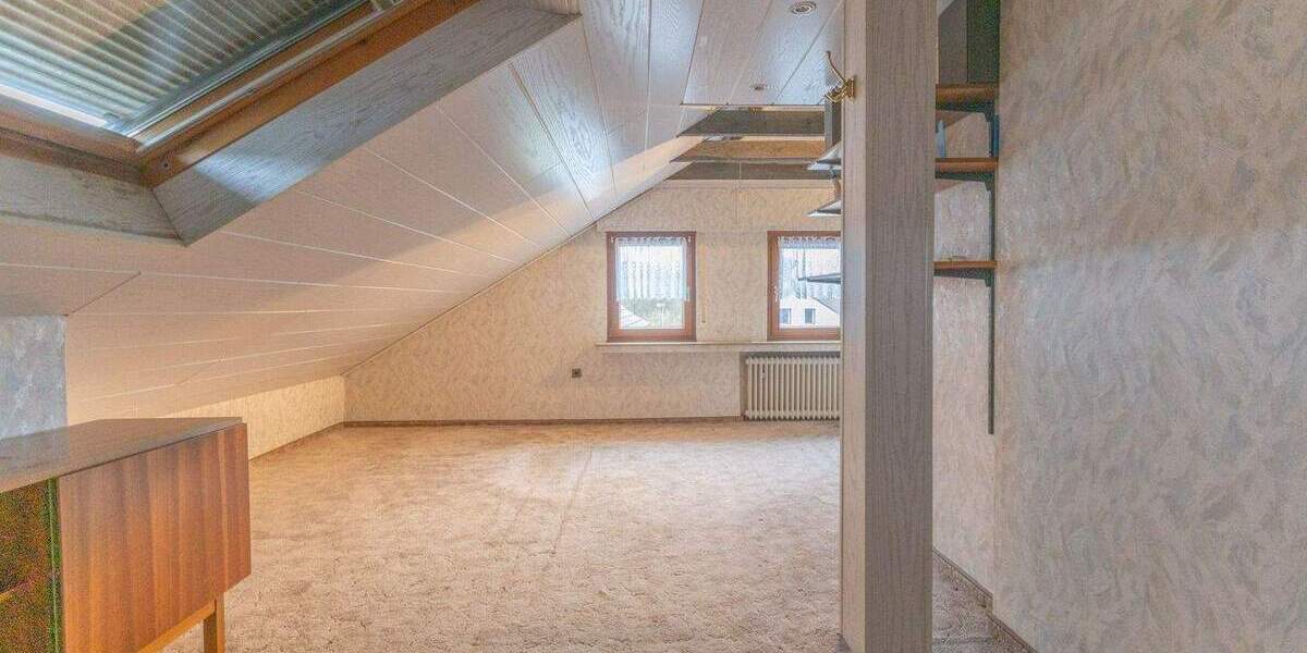 Einfamilienhaus Menden Mitte - 5 Zimmer, 122 m&sup2;, 215.000&euro; | Angebot:25729252