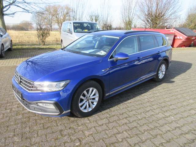VW Passat Variant Business R-Line 2.0 TDI DSG NAVI PA 151.220 km 23.786 &euro; Bergkamen 59192