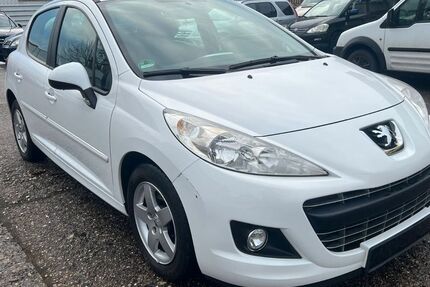 Peugeot 207 295.680 km 1.900 &euro; Hamm 59067