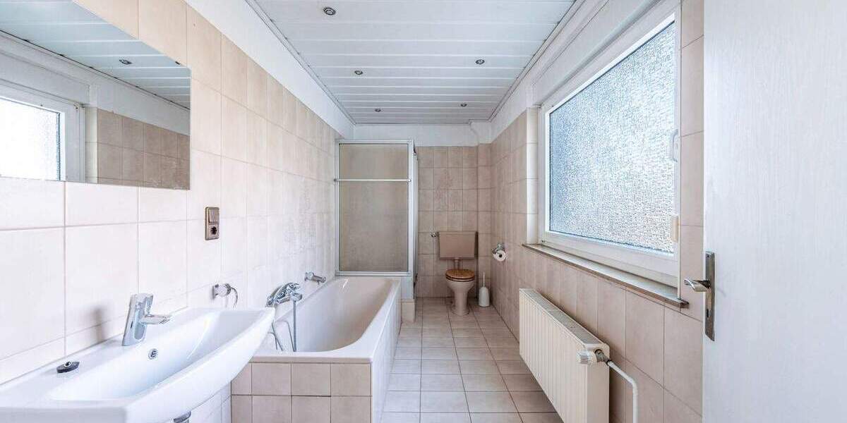 Einfamilienhaus Fröndenberg/Ruhr Frömern - 1 Zimmer, 319 m&sup2;, 385.000&euro; | Angebot:25879240