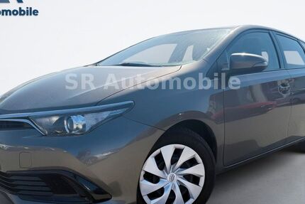 Toyota Auris 138.000 km 9.490 &euro; Recklinghausen 45661
