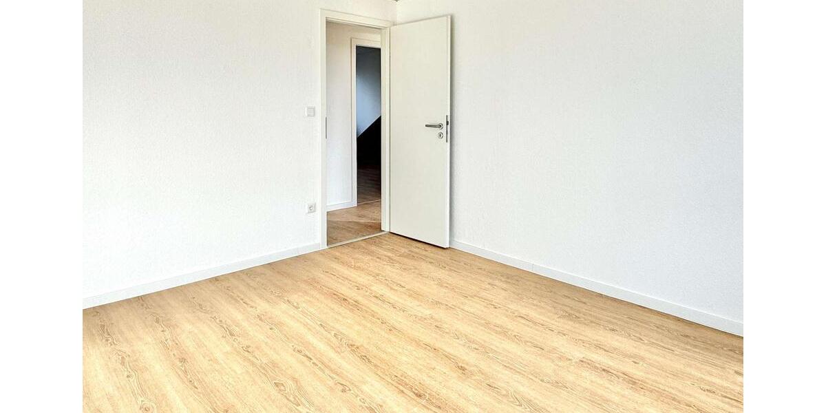 Dachgeschoßwohnung Witten Annen - 3 Zimmer, 63 m&sup2;, 690&euro; | Angebot:19356327
