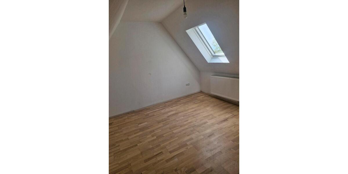 Etagenwohnung Dortmund Grevel - 5 Zimmer, 90 m&sup2;, 1.100&euro; | Angebot:26413459