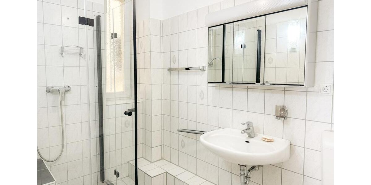 Etagenwohnung Bochum Bochum-Mitte - 2.5 Zimmer, 63 m&sup2;, 680&euro; | Angebot:25781070