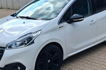 Peugeot 208 103.000 km 7.400 &euro; Dortmund 44141