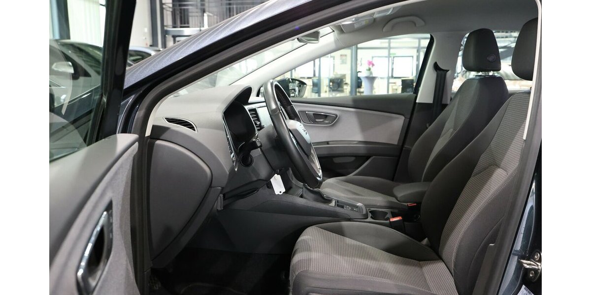 Seat Leon 1.6 TDI STYLE / NAVI-PLUS+APPLE+ANDROID 111.000 km 12.777 &euro; Hamm 59077