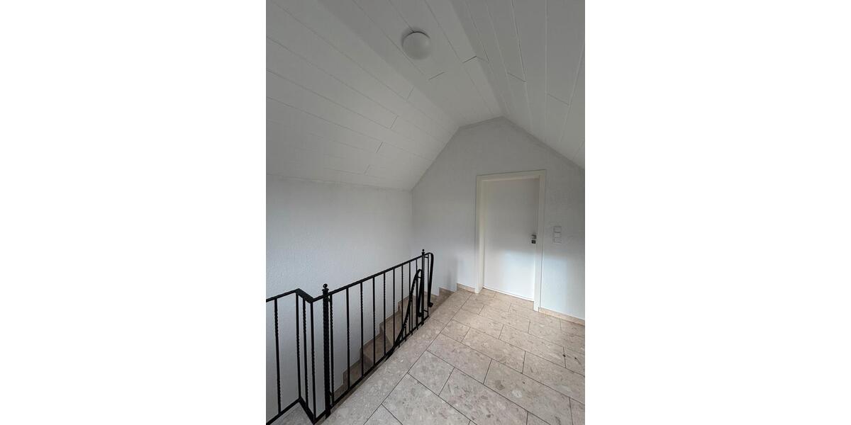 Dachgeschoßwohnung Unna Alte Heide - 2.5 Zimmer, 50 m&sup2;, 650&euro; | Angebot:26032948