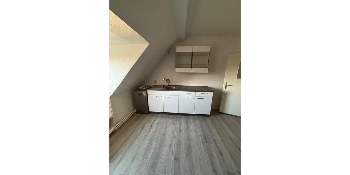 Dachgeschoßwohnung Bochum Bochum-Mitte - 2 Zimmer, 63 m&sup2;, 560&euro; | Angebot:24766524