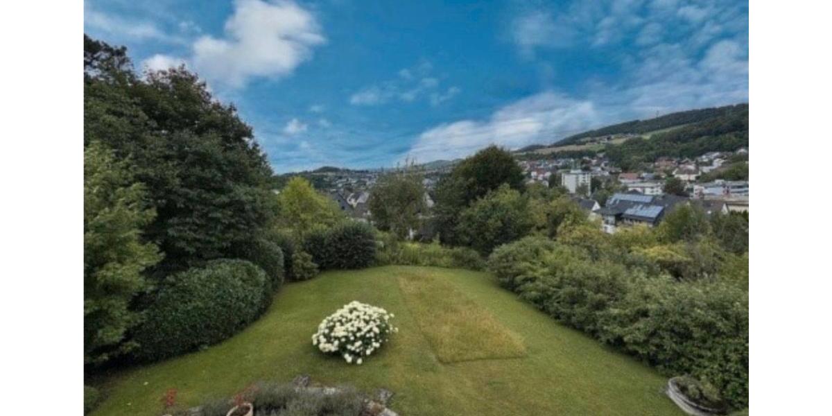 Etagenwohnung Iserlohn - 3 Zimmer, 135 m&sup2;, 1.100&euro; | Angebot:26025030