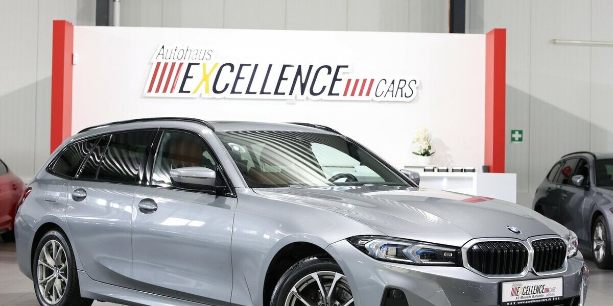 BMW 318d Touring SPORT SHADOW GREY&BROWN / PANORAMA 116.000 km 25.777 &euro; Hamm 59077