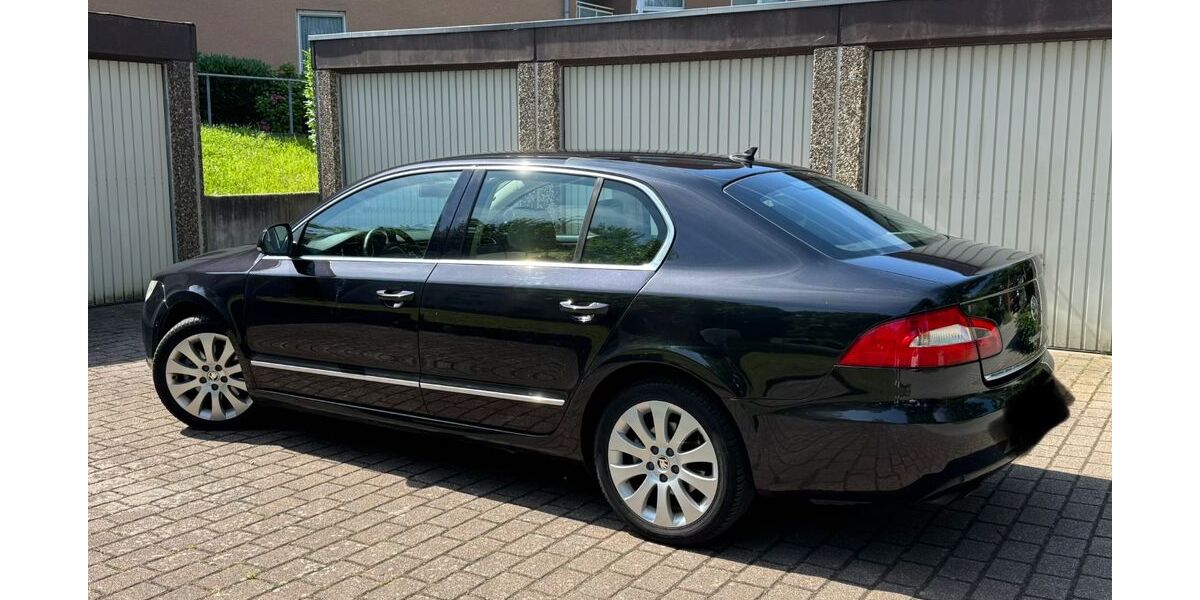 Skoda Superb 294.500 km 7.500 &euro; Bochum 44879