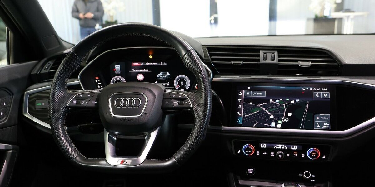 Audi Q3 40 TDI QUATTRO S-LINE SPORT BLACK MATRIX-LED 172.000 km 26.444 &euro; Hamm 59077