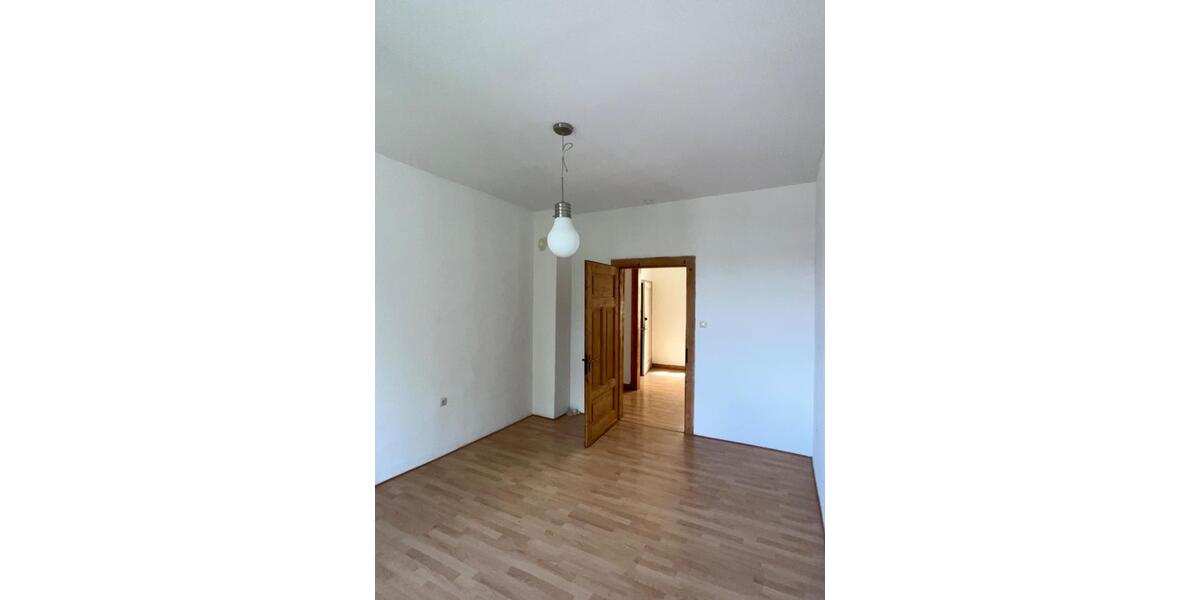 Etagenwohnung Dortmund Hombruch - 2.5 Zimmer, 109 m&sup2;, 630&euro; | Angebot:25612892