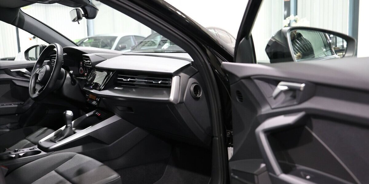 Audi A3 LIMOUSINE 35 TFSI BUSINESS BLACK LED,ACC+LANE 16.000 km 26.777 &euro; Hamm 59077